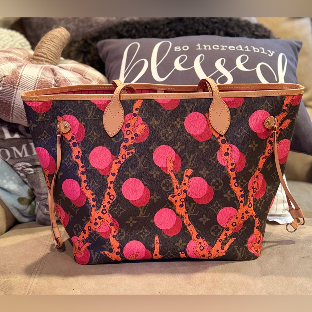 LOUIS VUITTON MONOGRAM RAMAGES NEVERFULL MM TOTE BAG LIMITED Beautiful